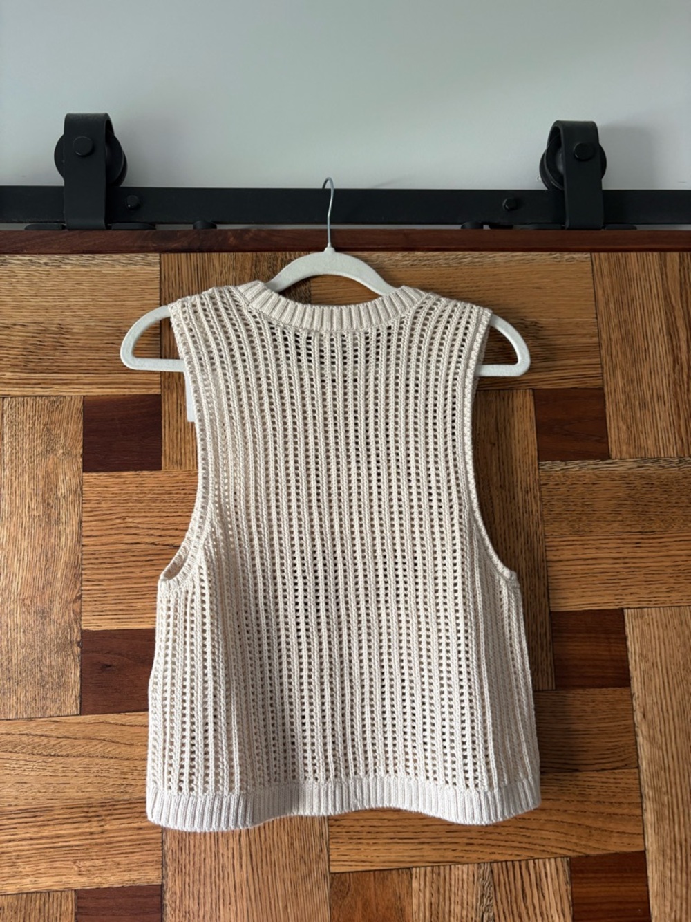 Hollister | NWT Easy High-Neck Crochet-Style Knit Tank - Picture 5 of 6